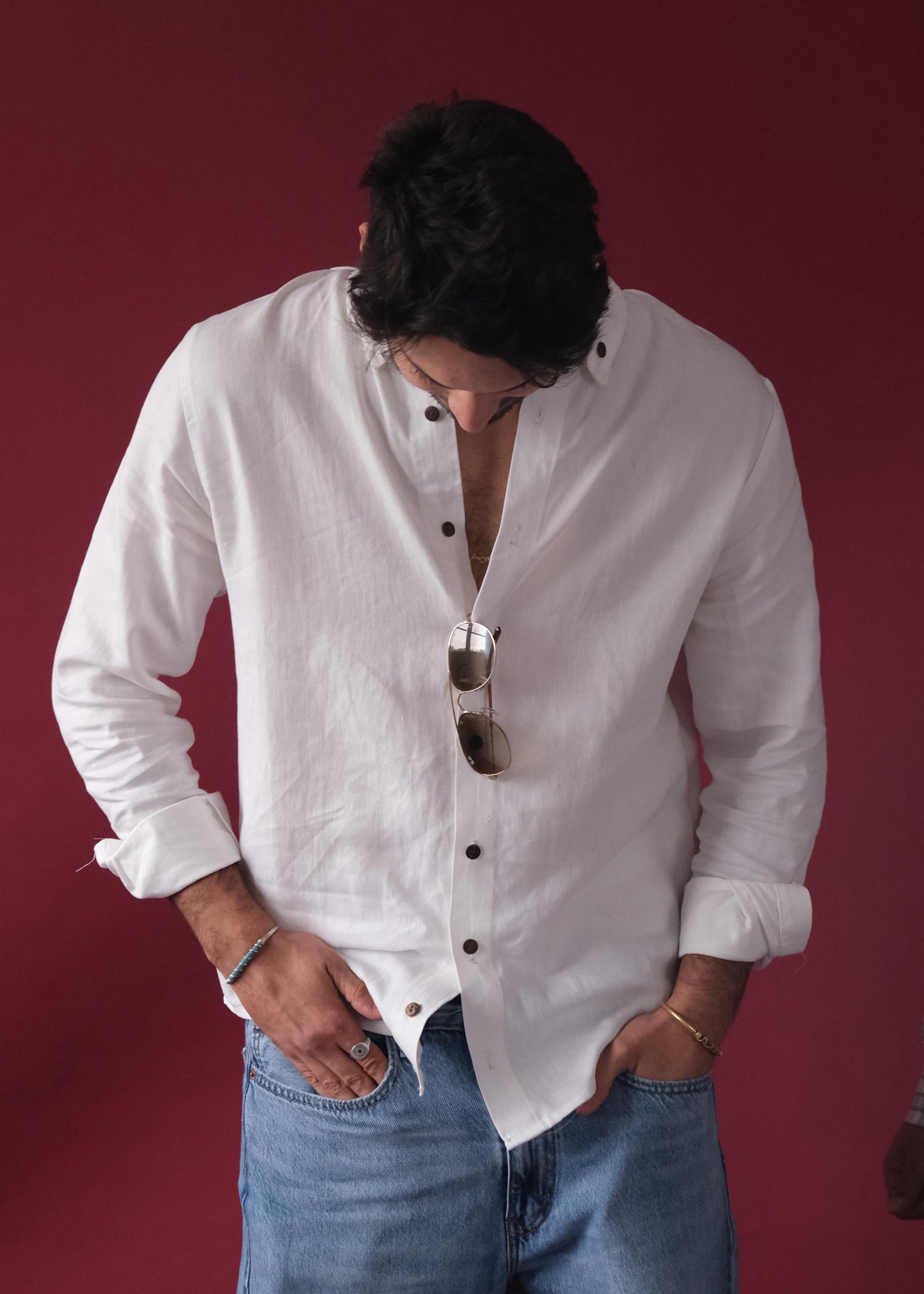 White .דות